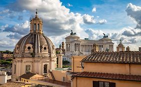 Cosmopolita Rome Colosseum, Tapestry Collection By Hilton